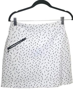 Raffinalla Black & White Printed Skort Size 4 Made in Canada
